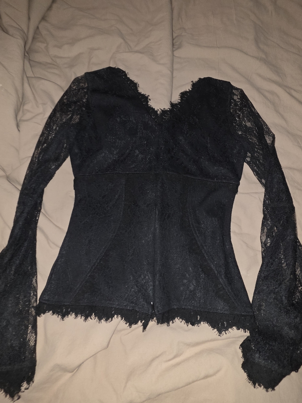La Femme En Noir M La Sorcerie Lace Top - Picture 9 of 10